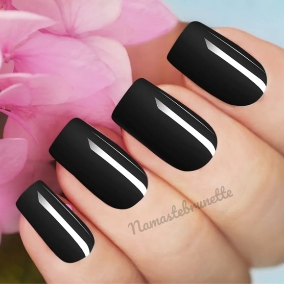 2/$16 Black Glossy Press On Nails - Picture 7 of 14